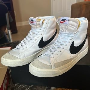 Nike white 9.5 blazers barely used